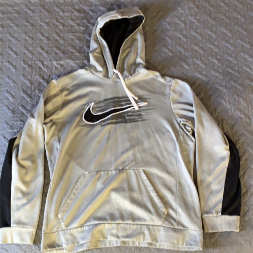 Nike Therma-Fit Hoodie
